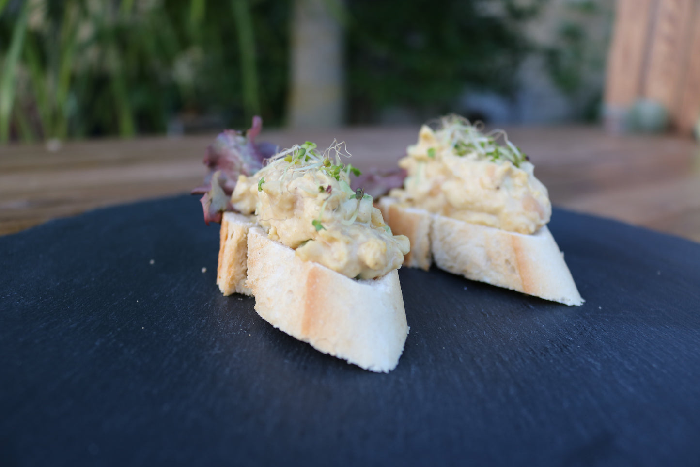 Canapes - Kichererbsensalat I Kresse