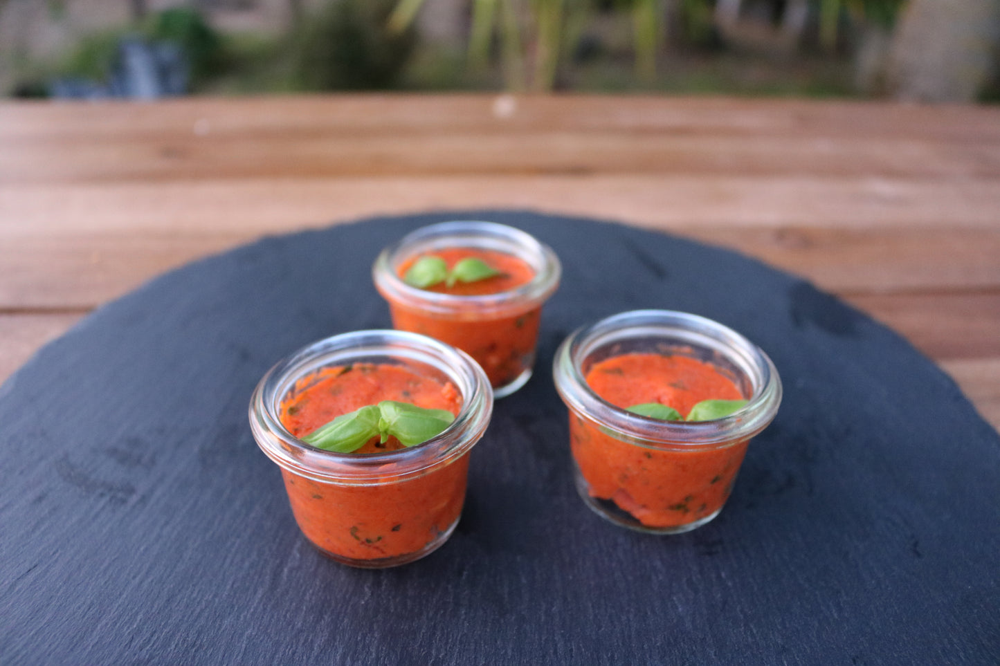 Bild von Hausgemachte Dips - Tomatenbutter