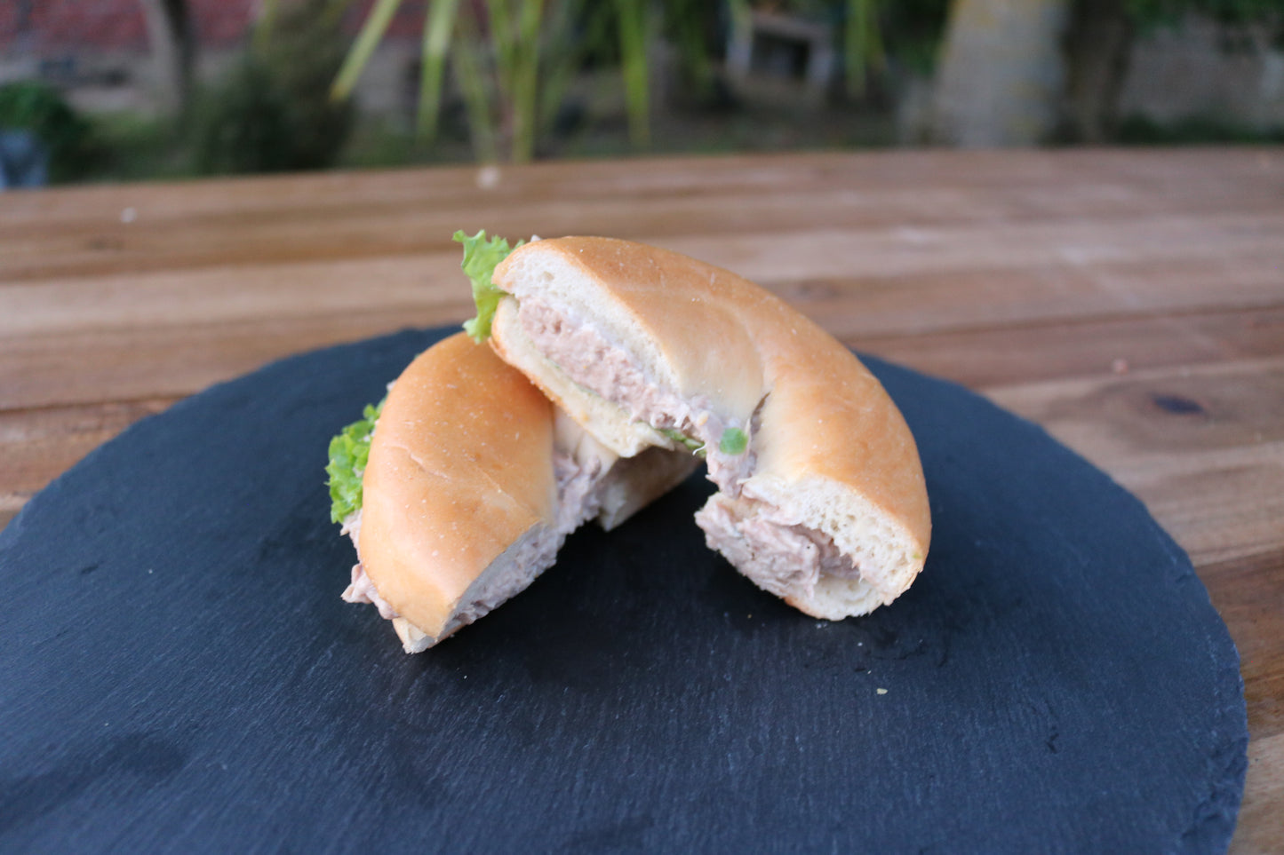 Bild von Halbe Bagels - Thunfisch I Salat